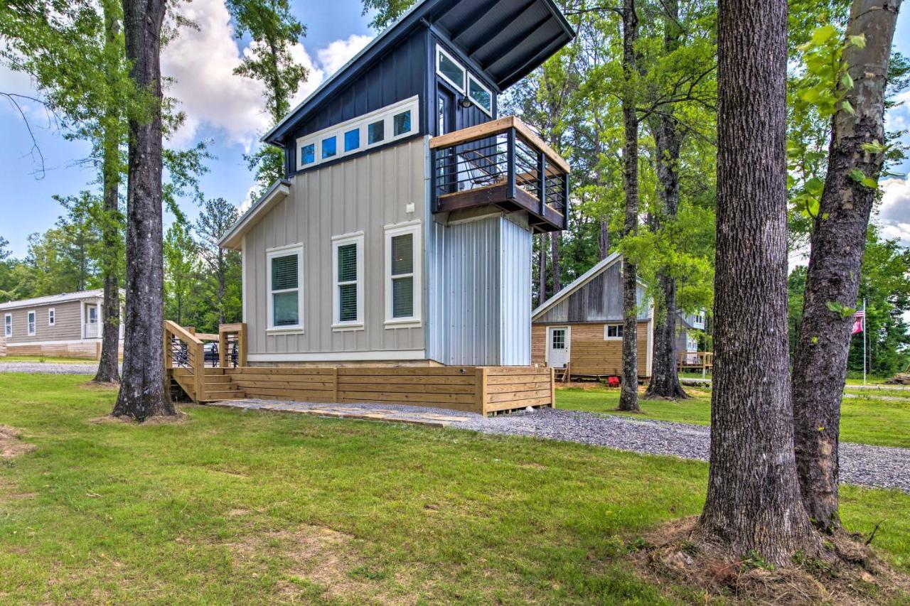 Modern Starkville Tiny Home Near Dining And Msu Bagian luar foto