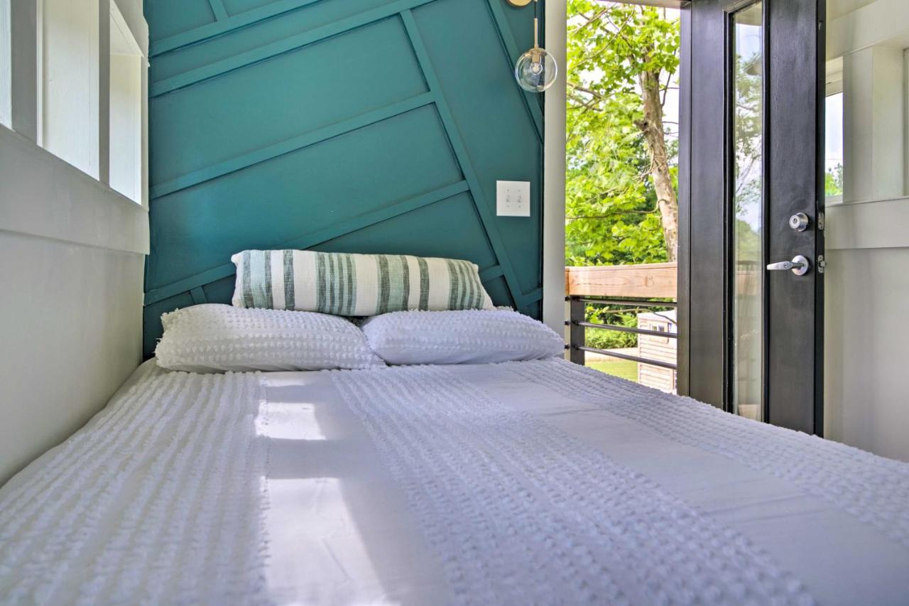Modern Starkville Tiny Home Near Dining And Msu Bagian luar foto